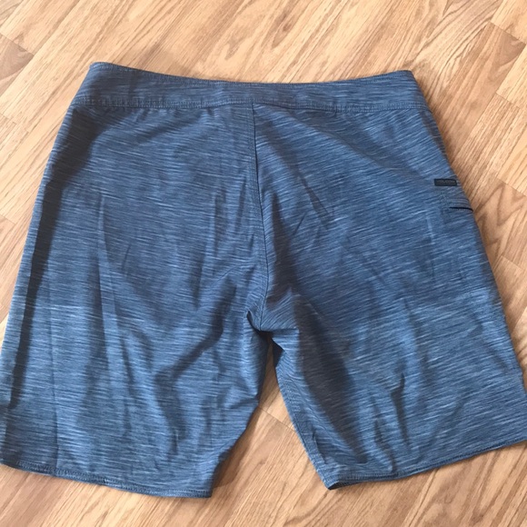 Volcom swim shorts moo tech size 38 - Picture 4 of 5